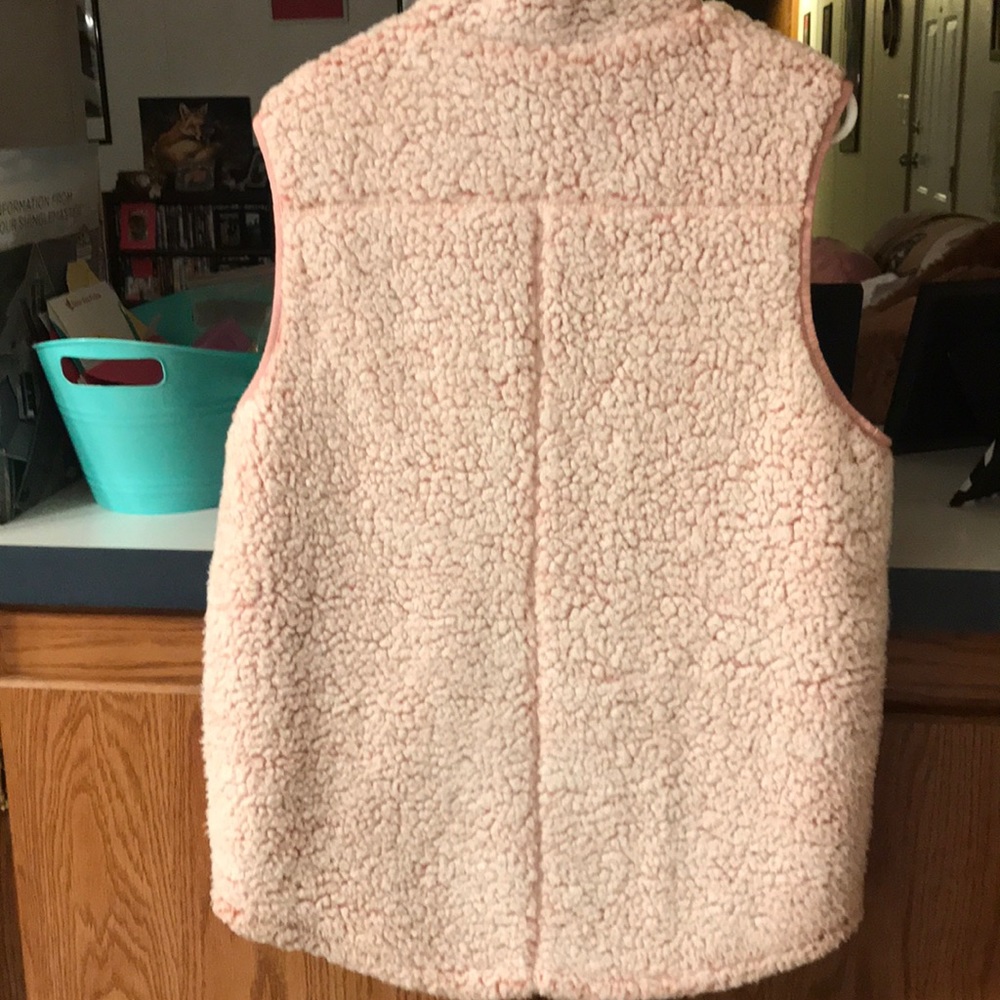 ❌SOLD❌Thread & Supply Sherpa vest - Picture 4 of 4